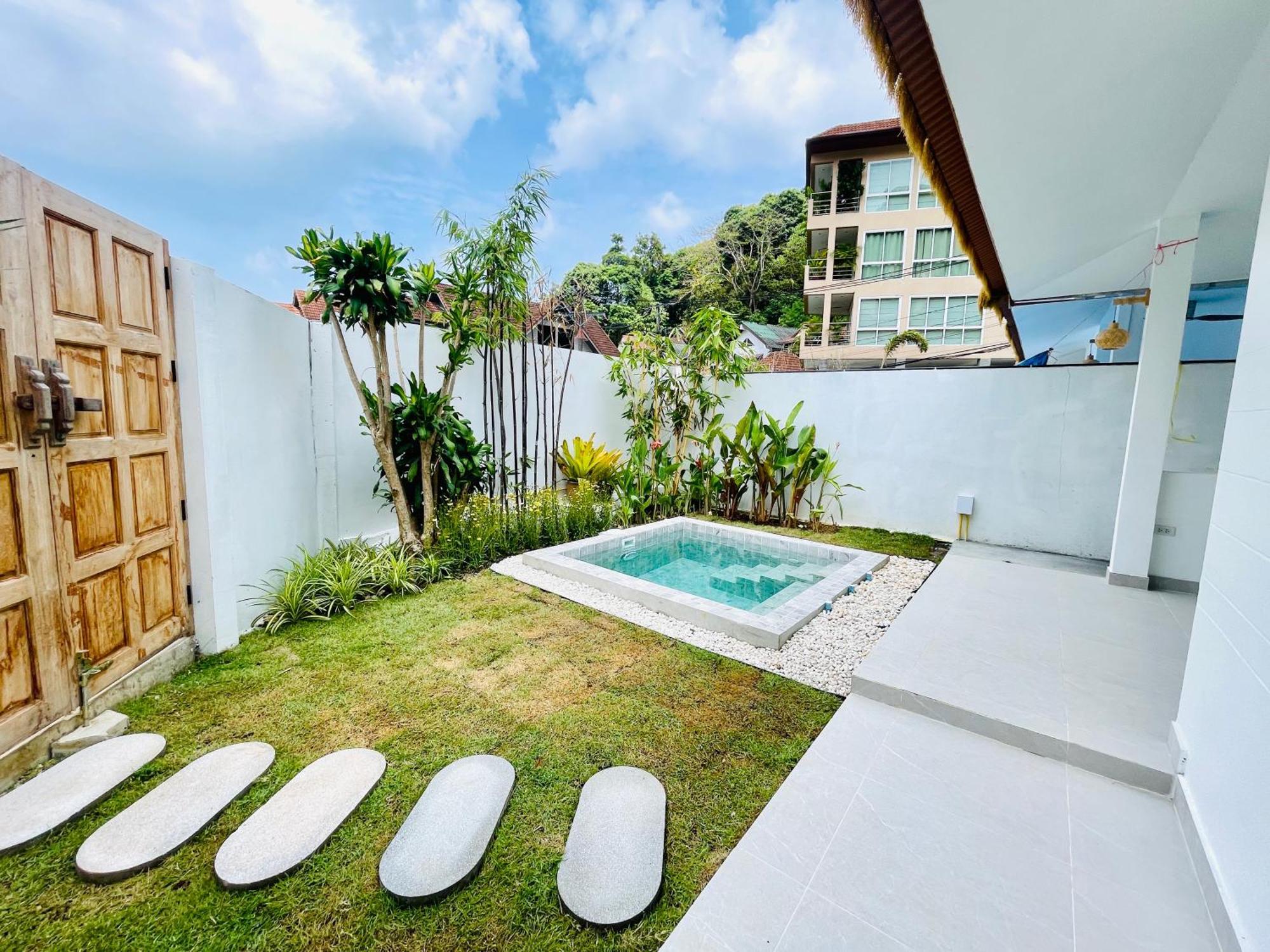 Baan Saint-Tropez Seaview Villas Kata Beach מראה חיצוני תמונה