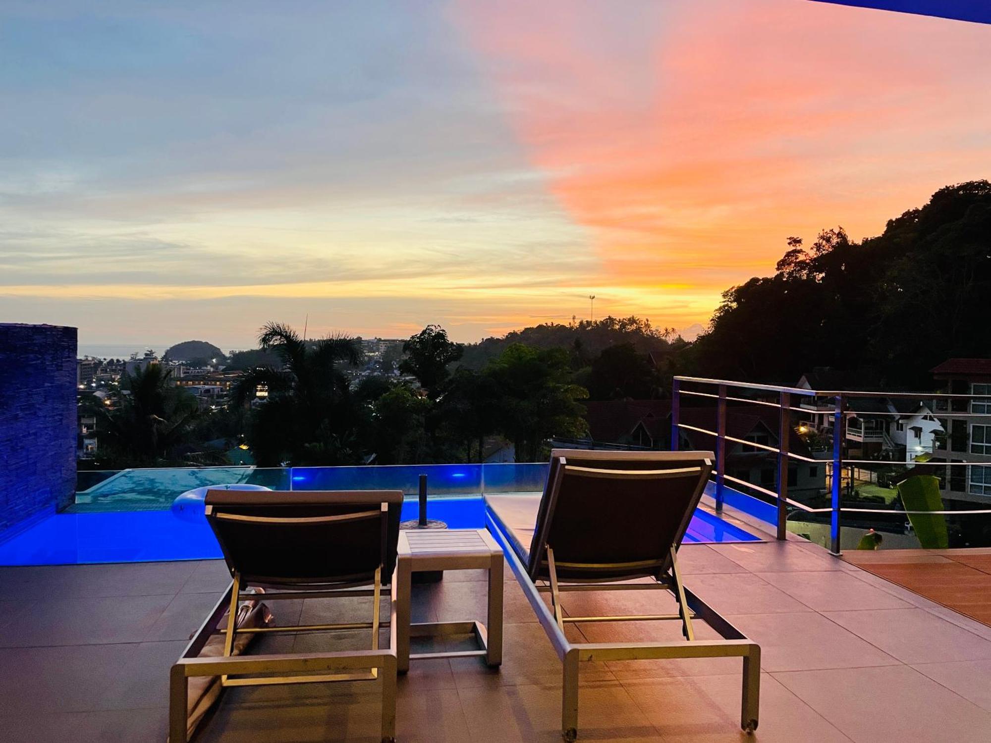 Baan Saint-Tropez Seaview Villas Kata Beach מראה חיצוני תמונה