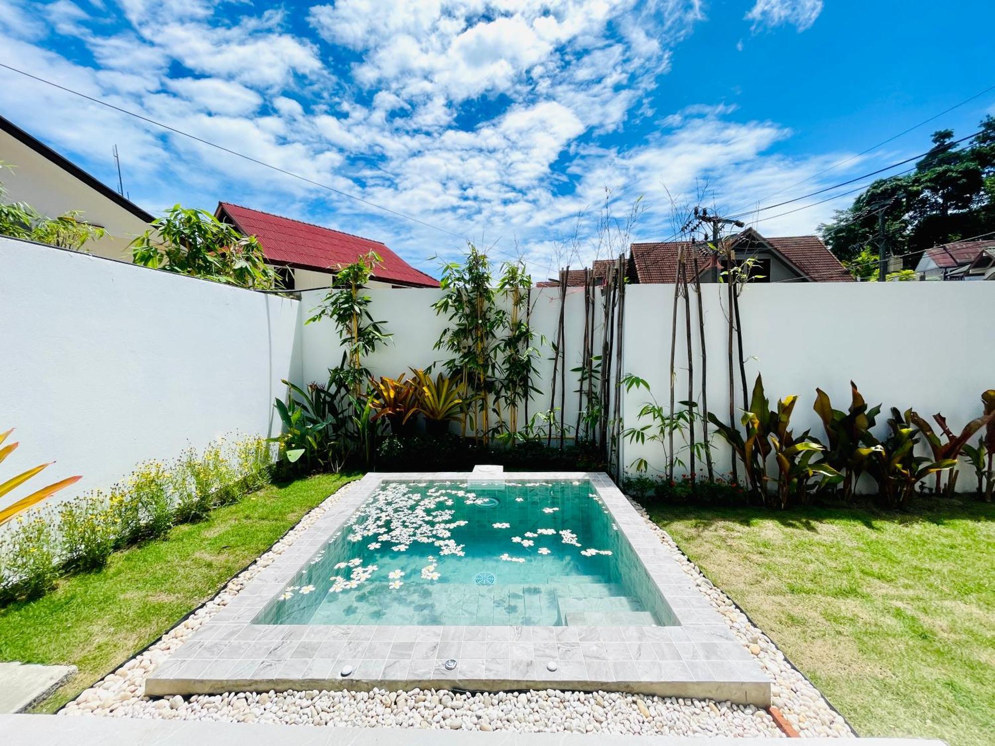 Baan Saint-Tropez Seaview Villas Kata Beach מראה חיצוני תמונה
